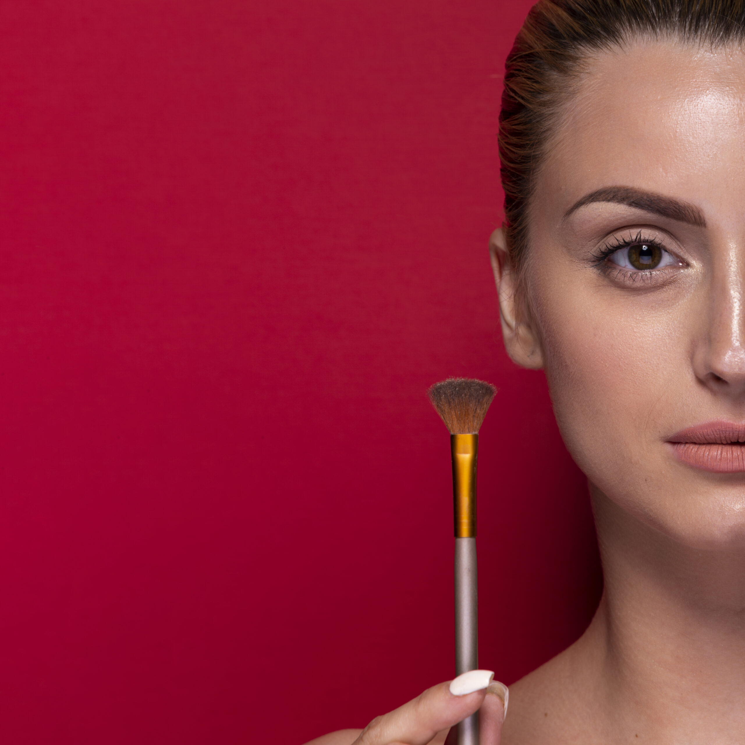 You are currently viewing 10 Best Drugstore Foundations 2025: Affordable Full Coverage Options
