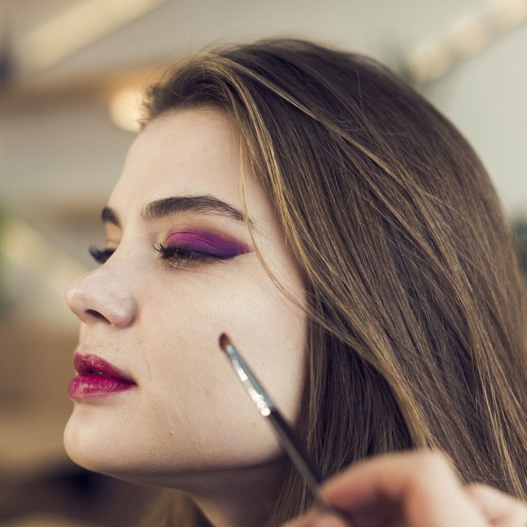 Daily Makeup Tips for Busy Working Women